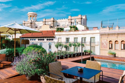 How a luxury hotel should be - The Mercer Barcelona terrace