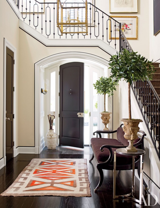 The most sophisticated homes in Texas hallway