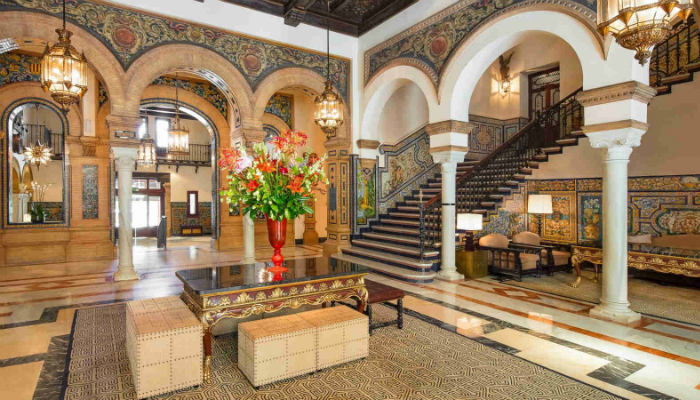 Hotel Alfonso XIII of Seville was renovated - luxury