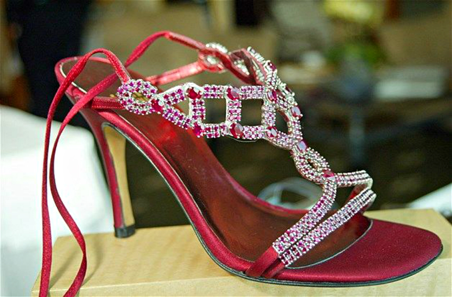 Top 10 Most Expensive Shoes Brand In The World. - Wirally