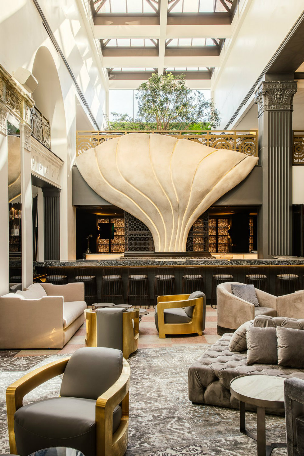 See Inside This Hollywood Hotel That Got a Major Renovation 05