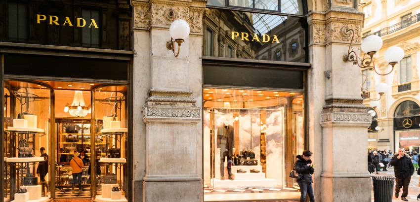 Prada flagship store, Moscow » Retail Design Blog  Retail design, Retail  store design, Italian interior design