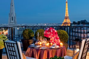 Luxury Travel: 5 Reasons Why Paris Should Be Your Next Destination