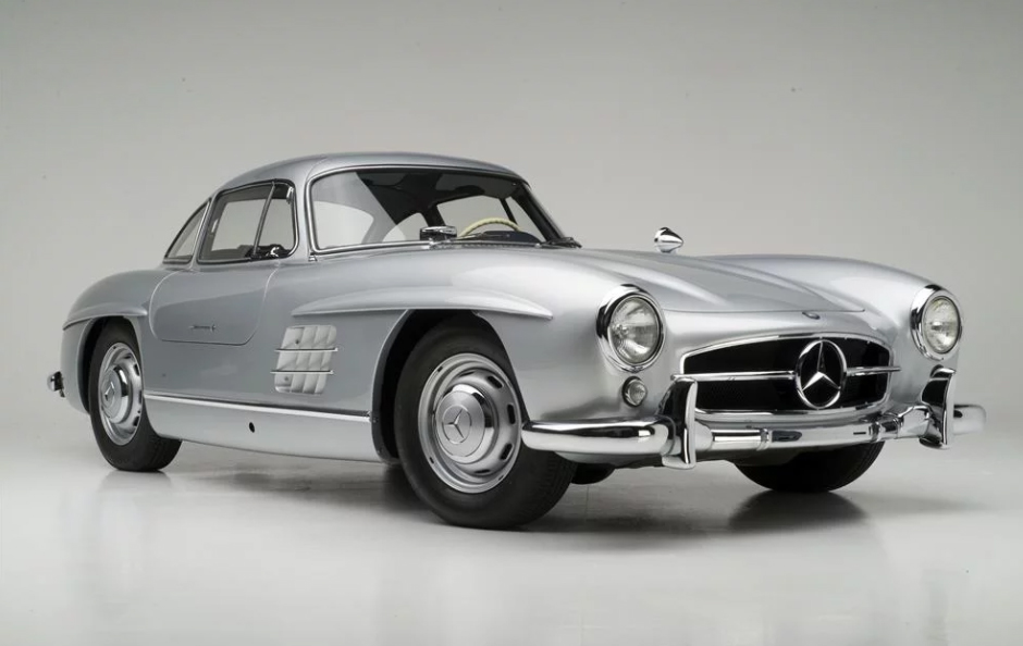 Mercedes Benz 300SL Auctioned For Over a Million in Bonhams Auction