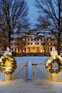 5 Magical Christmas Lighting Ideas