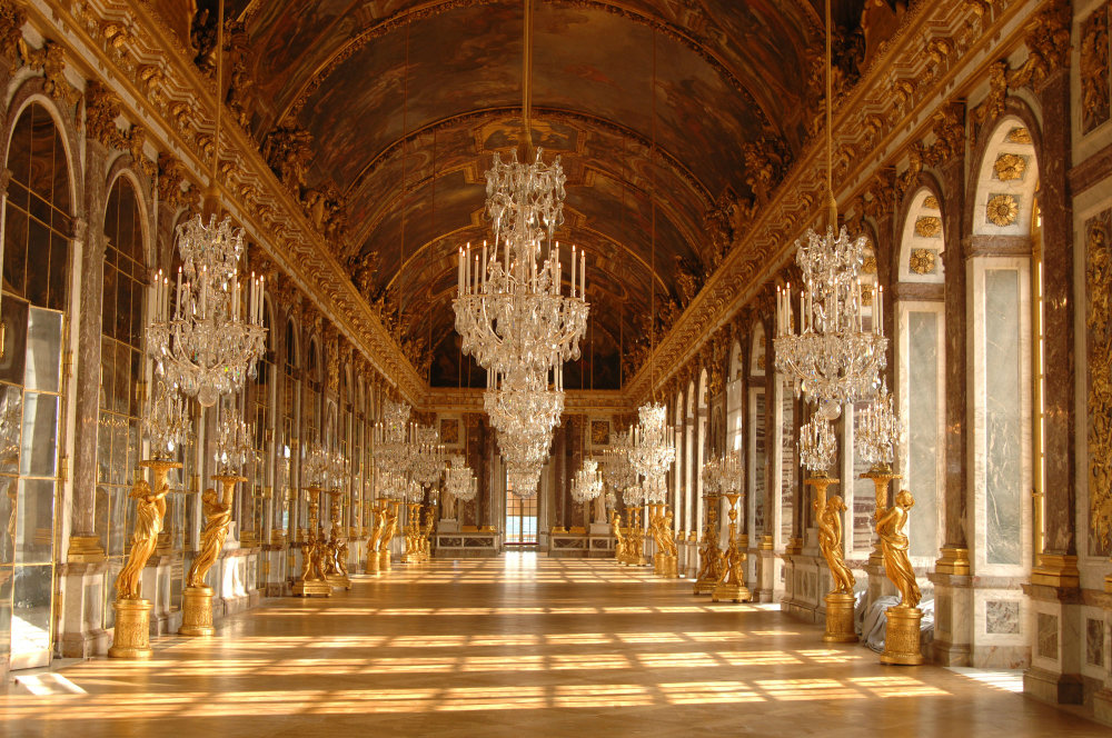 Get to Know the Beautiful Palace of Versailles 02