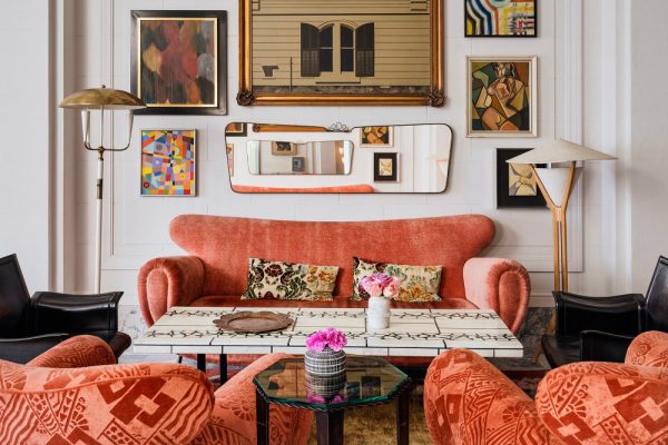 How to Incorporate Living Coral in a Luxury Interior