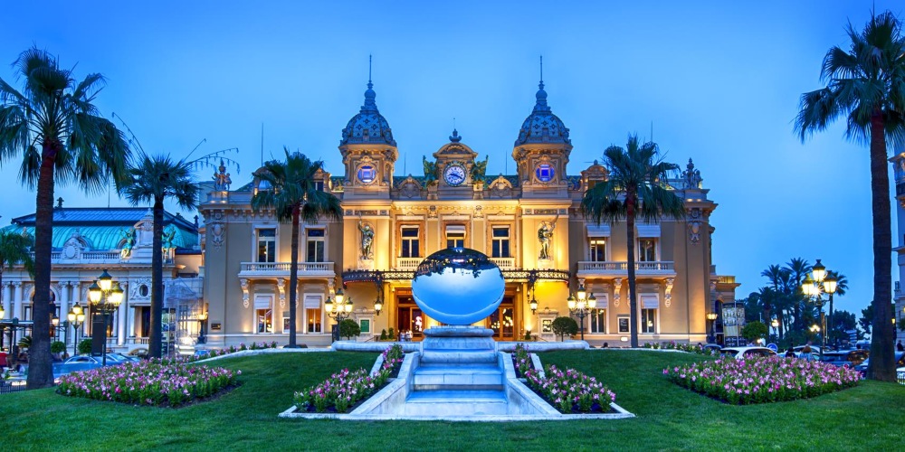 Monaco Luxury Guide 05