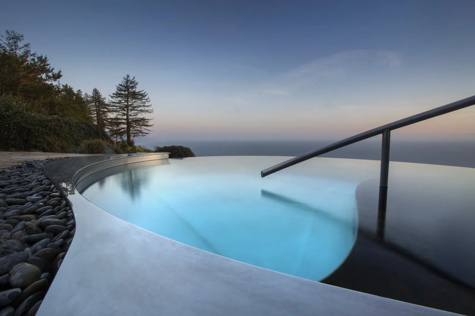 Top 9 Pools That Merge Nature And Design For The Ultimate Experience