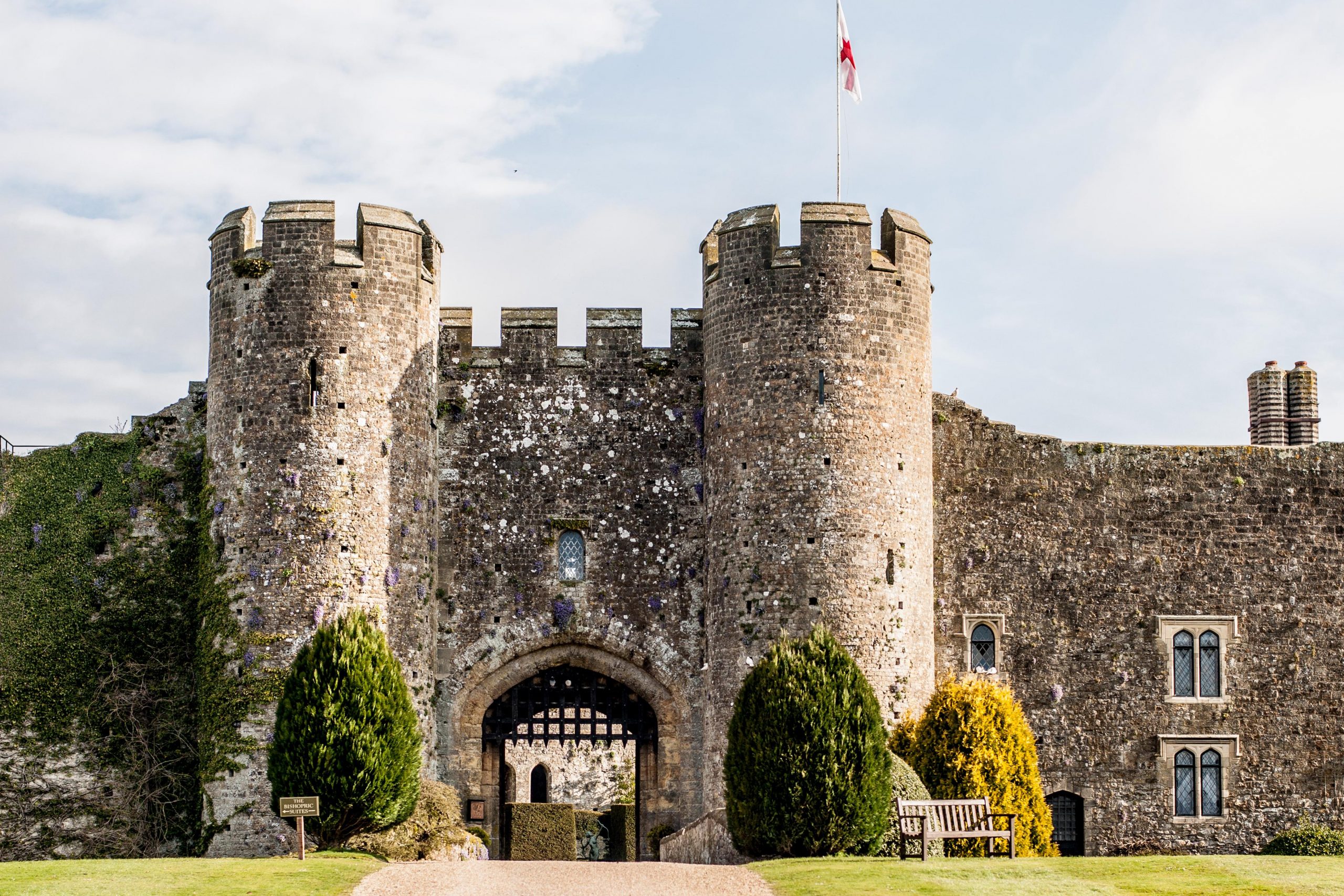 Summer Weddings: Majestic Castle Wedding Venues